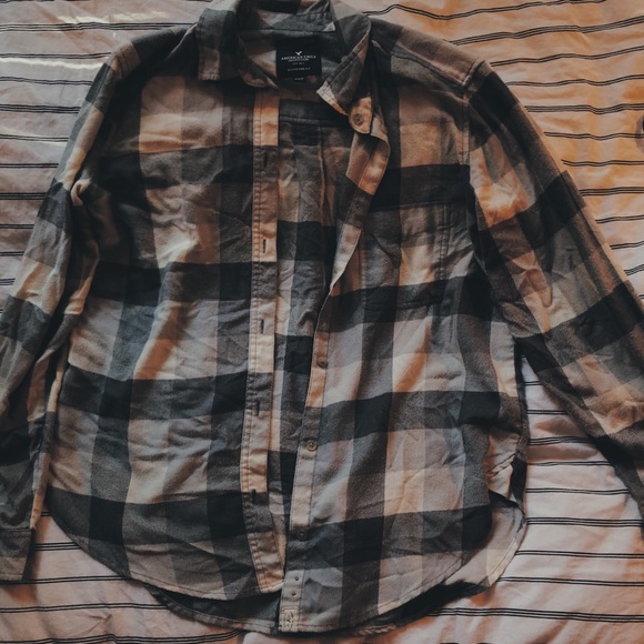 plaid flannel - Picture 1 of 2